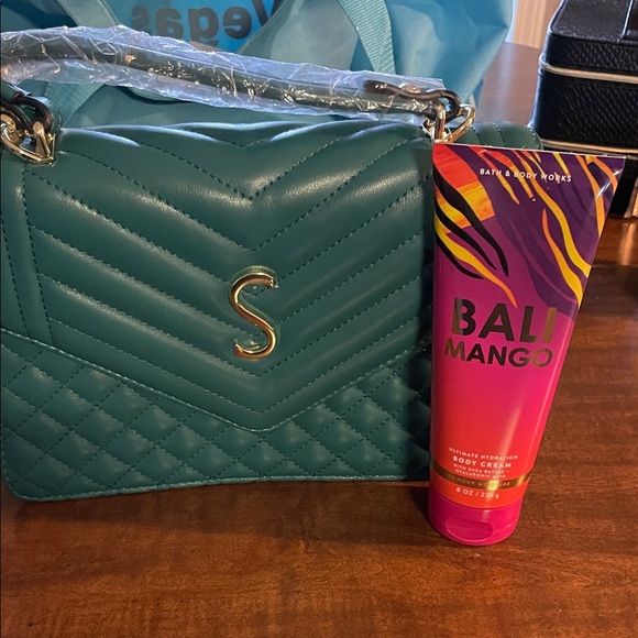 Bali Handbags - Crossbody /Satchel Green & Bath & Body Bali Mango Body Cream NEW